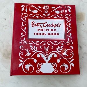 Betty Crocker's Picture Cookbook 5 Ring Binder
Facsimile 1998 Edition